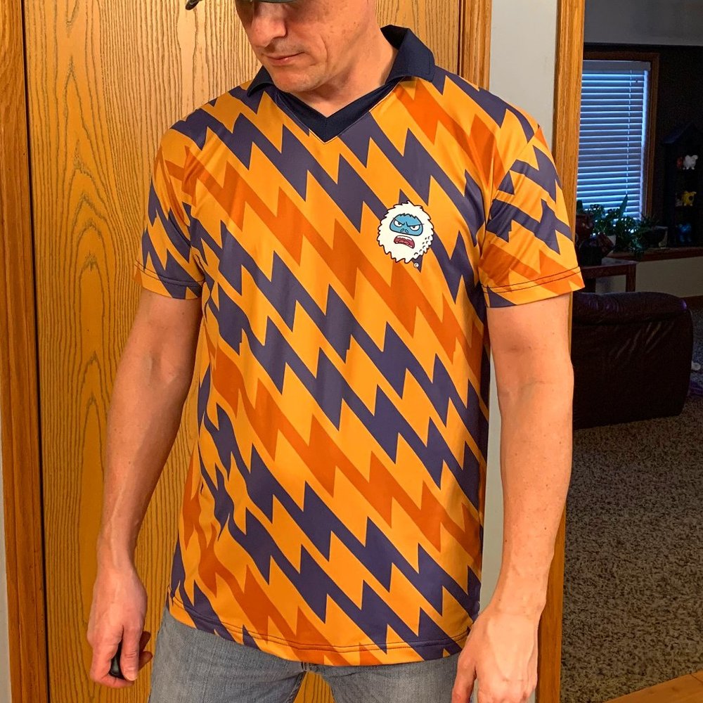 Snowman "I Kicked a Birdie" Golf Shirt - Mens Medium - polo weird wacky disc